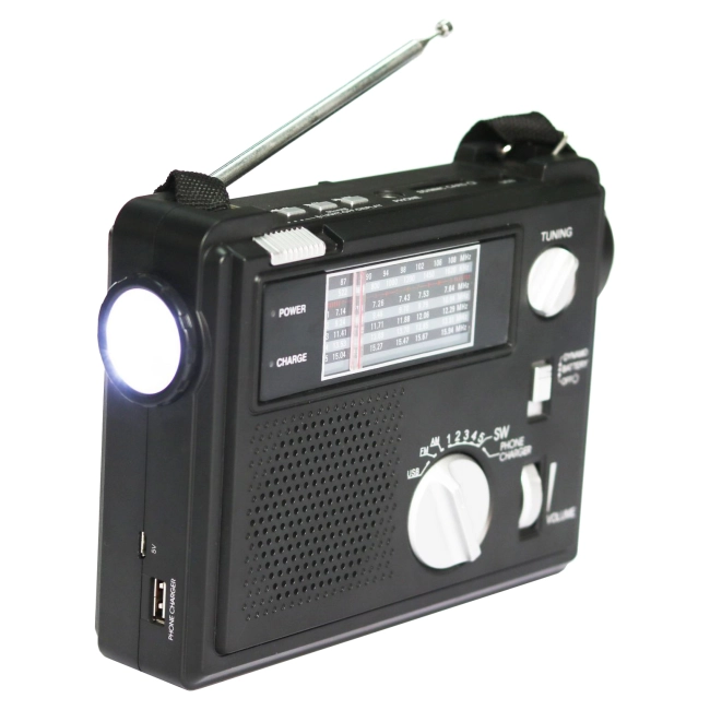 радио с фонариком и машиной динамо