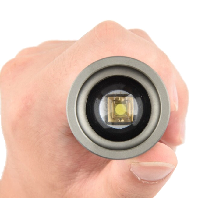 ручной фонарик с type c и карабином