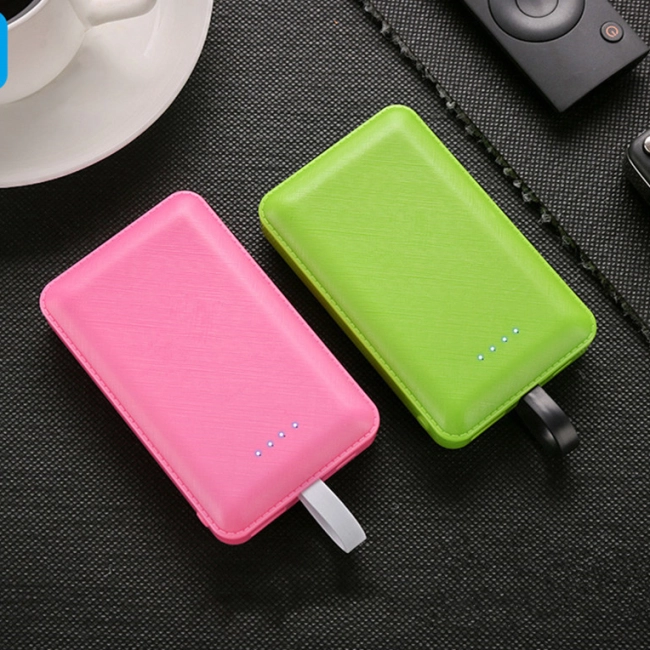 зовнішній акумулятор із вбудованим шнуром