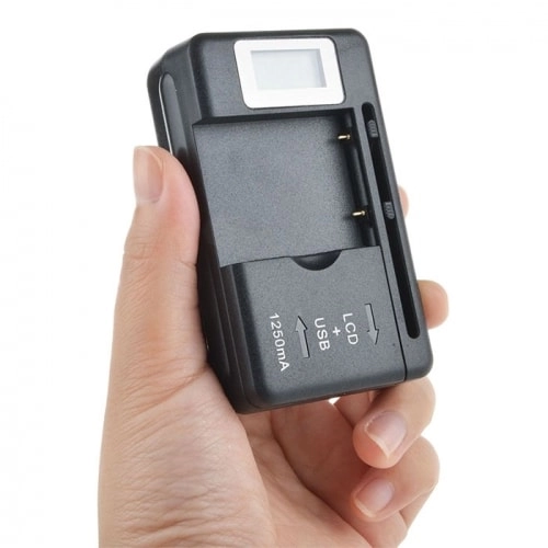 заряджання акумулятора телефону