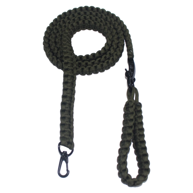поводок из плетеного паракорда для собак