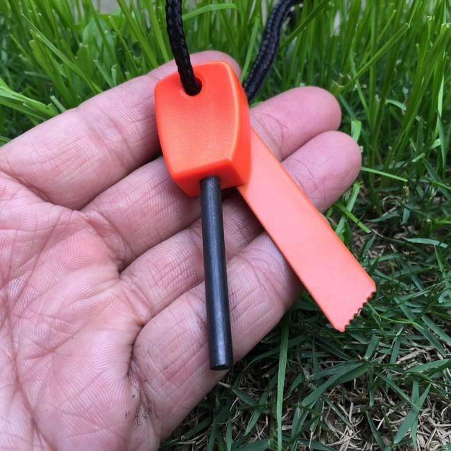 тактичний набір для виживальника