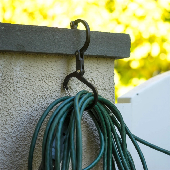 карабин с крючком для подвешивания