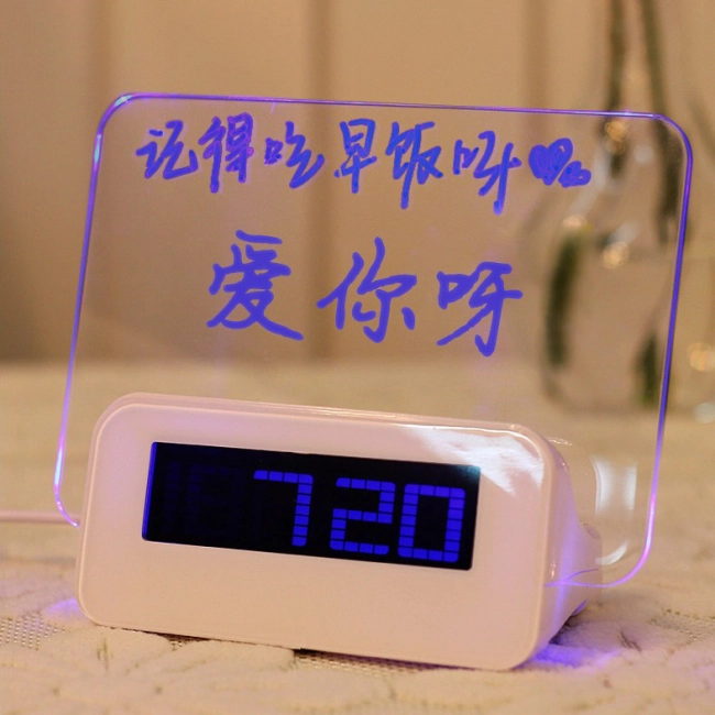 LED будильник який світиться