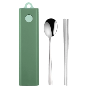 набор столовых приборов в футляре