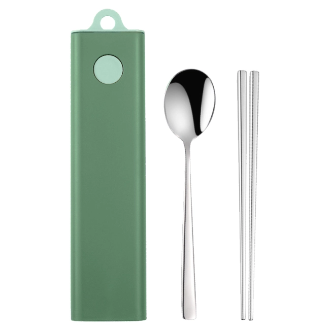 набор столовых приборов в футляре