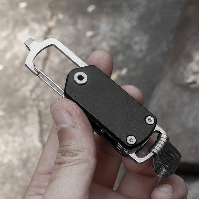 мультитул с ключницей и карабином