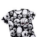 футболка з малюнком черепів