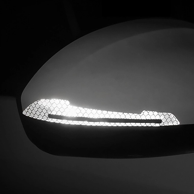 світловідбивна наклейка на автомобіль