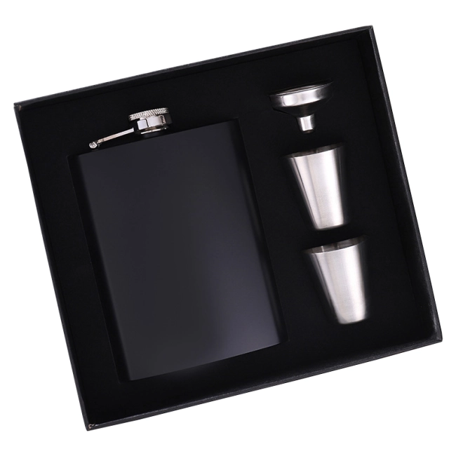 набор подарочный с рюмками и флягой