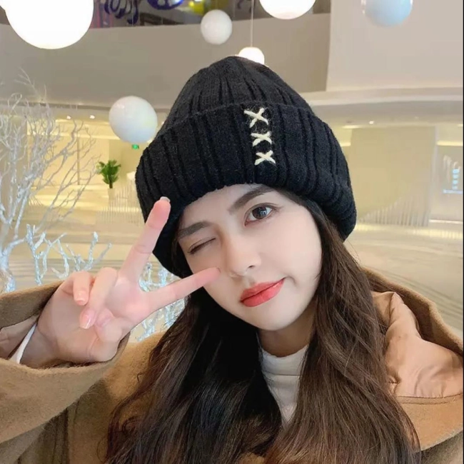 женская теплая шапка