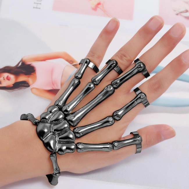 браслет з кільцями рука скелета