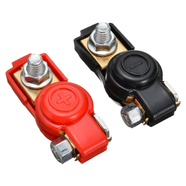 клеми на акумулятор автомобіля