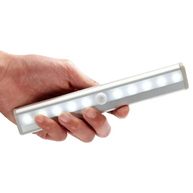 світильник світлодіодний на датчику руху