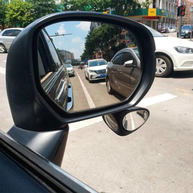 автомобільне дзеркало для сліпих зон