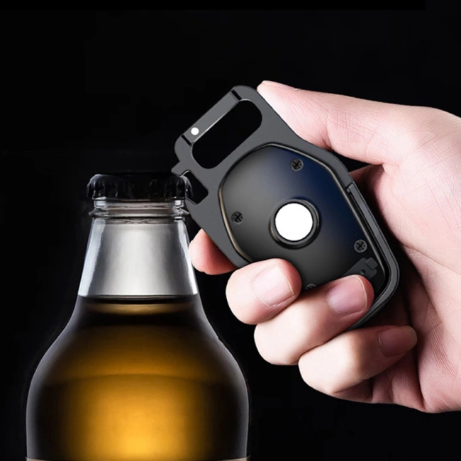 фонарик на карабине и с открывашкой