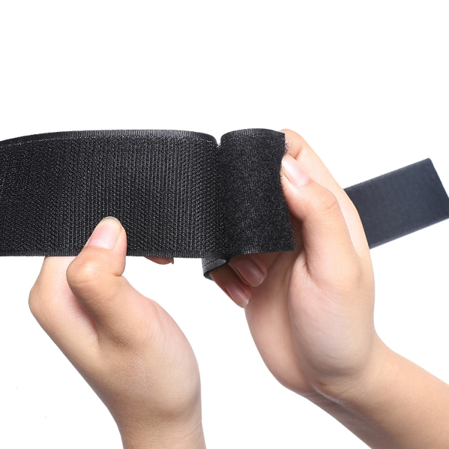 автомобільне кріплення для вогнегасника