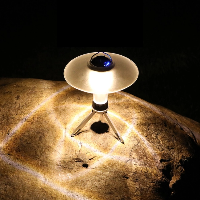 лампа на трех ножках