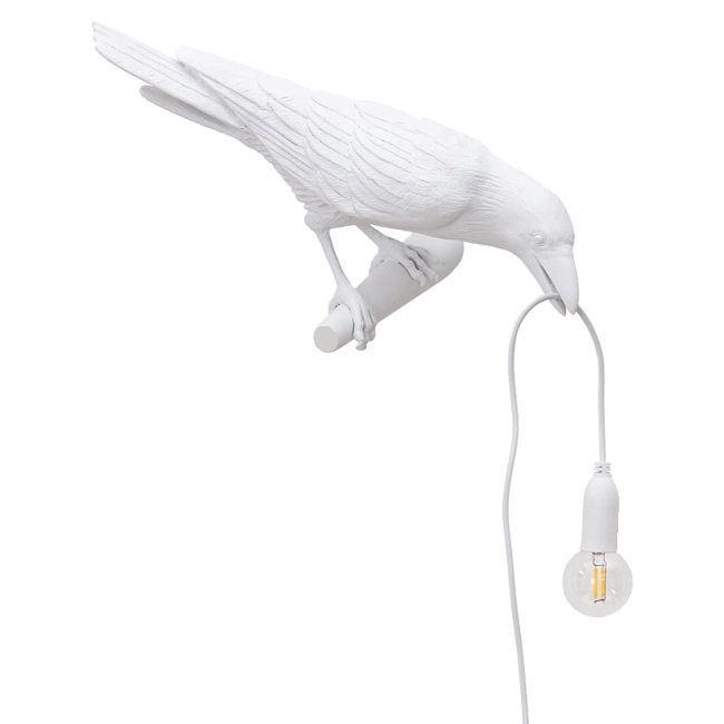 настенный светильник с вороной