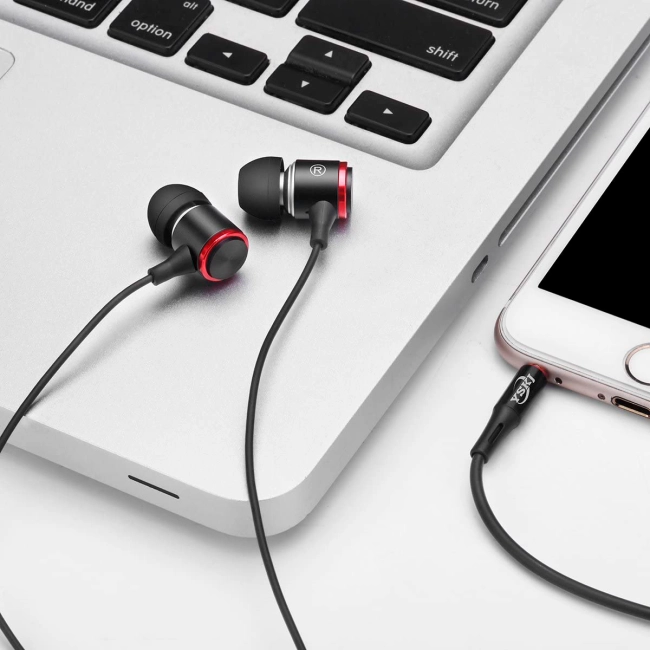 навушники провідні вакуумні