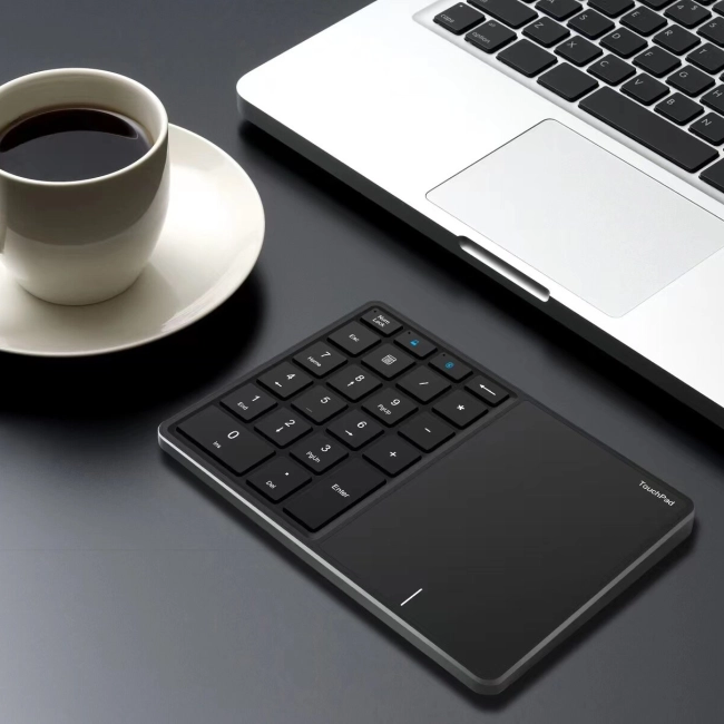 бездротова bluetooth клавіатура з тачпадом