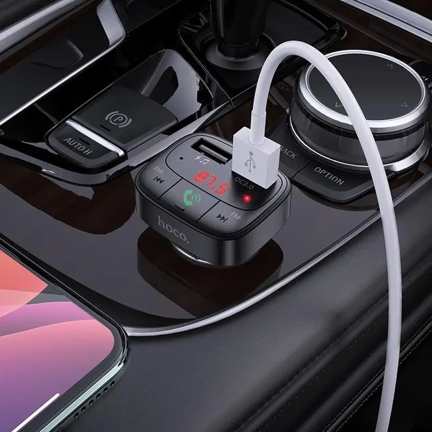 FM-модулятор з Bluetooth і швидкою зарядкою