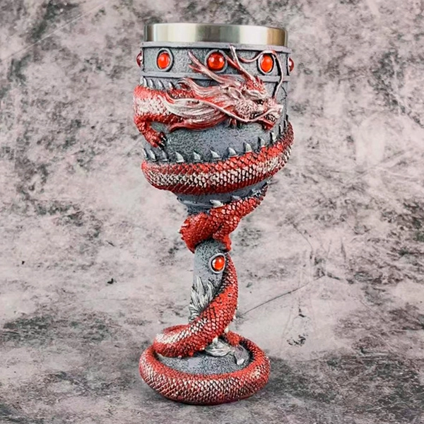 бокал для вина с драконом