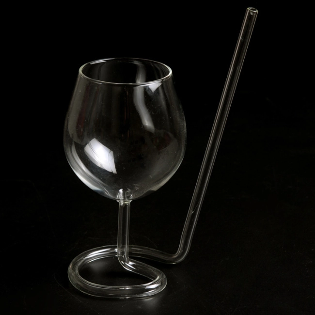 келих коктейльний з трубочкою