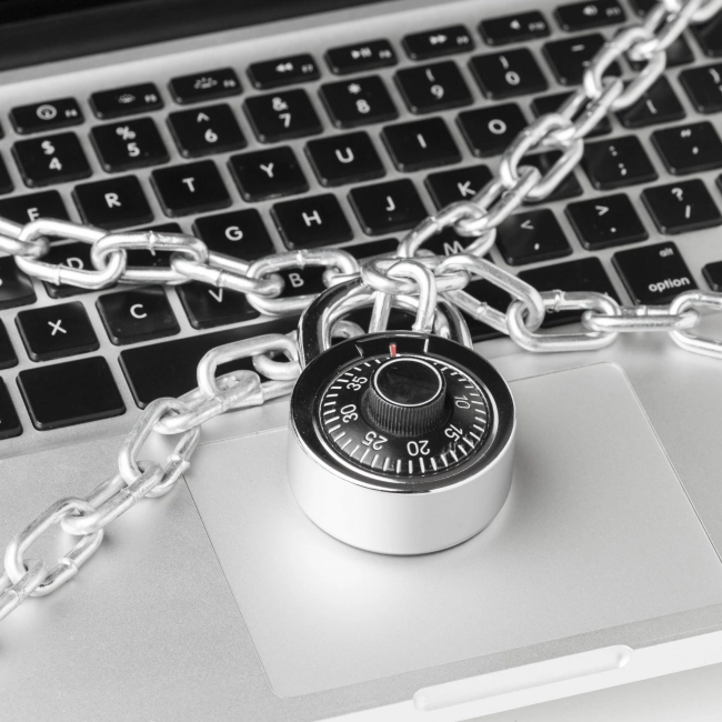 навесной замок с кодовым запирательным механизмом