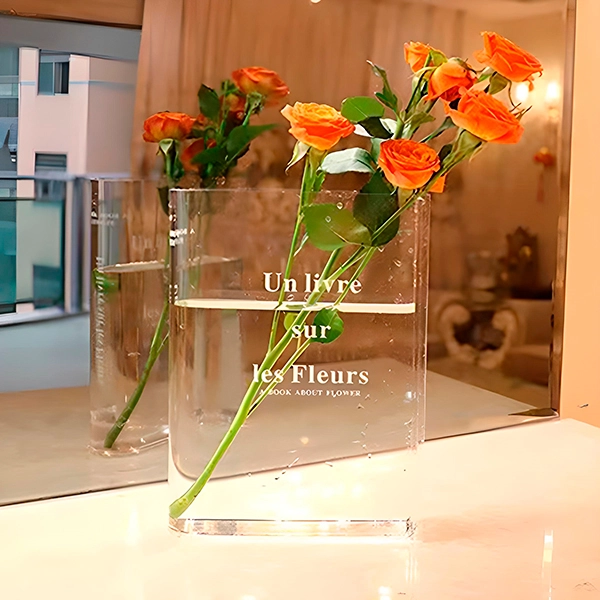 ваза в виде книги