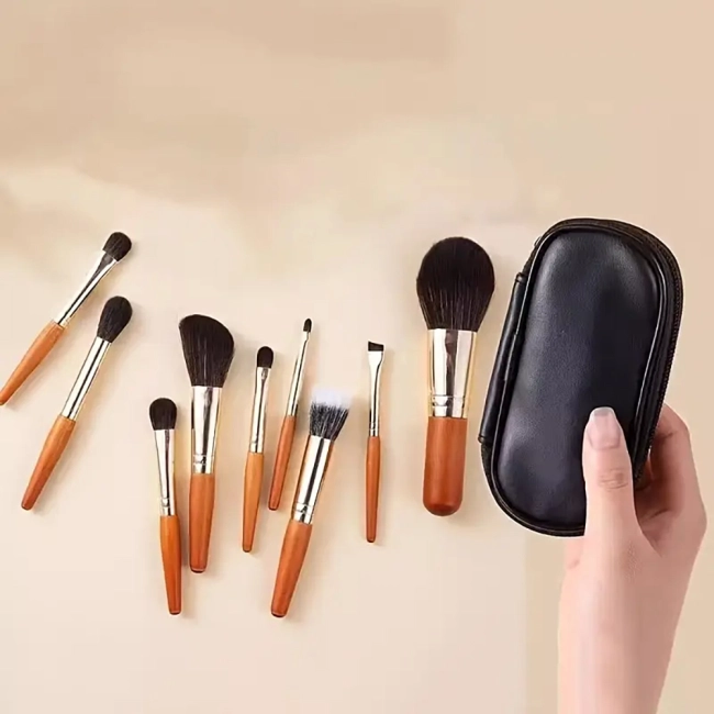 набір міні пензликів для макіяжу