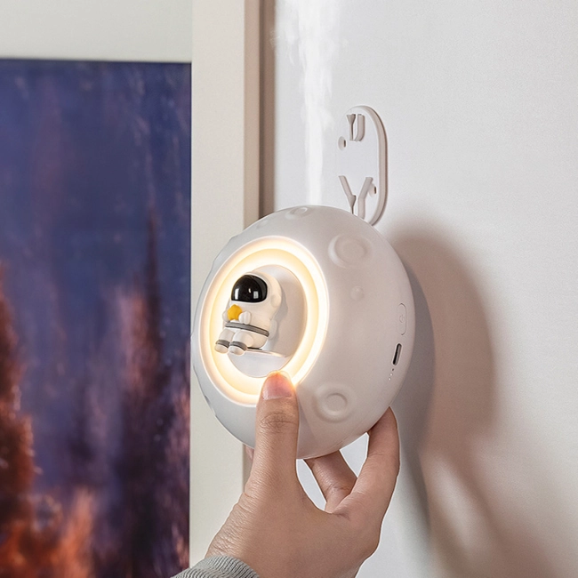 освежитель воздуха космонавт на стену