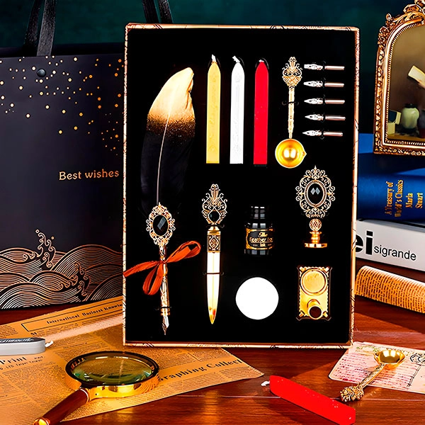 набор для каллиграфии с перьевой ручкой и чернильницей