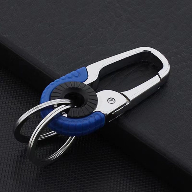 карабин на кольцах для ключей