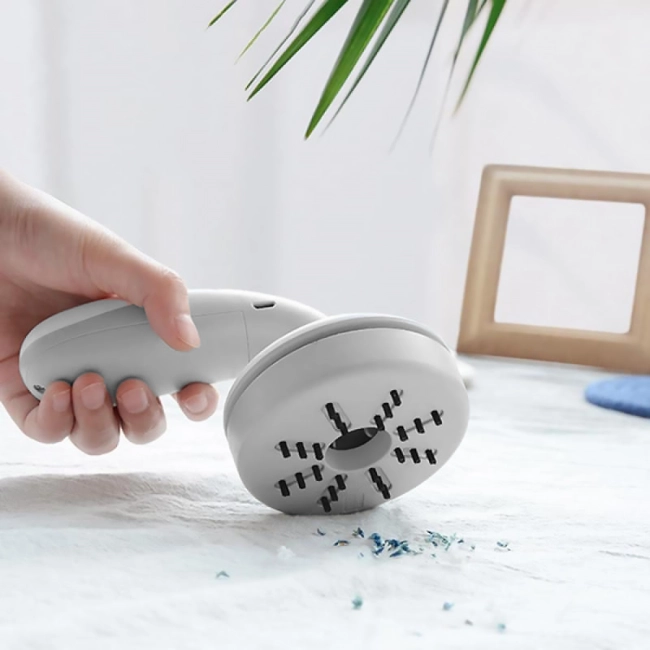 пилосос для прибирання клавіатури та крихт