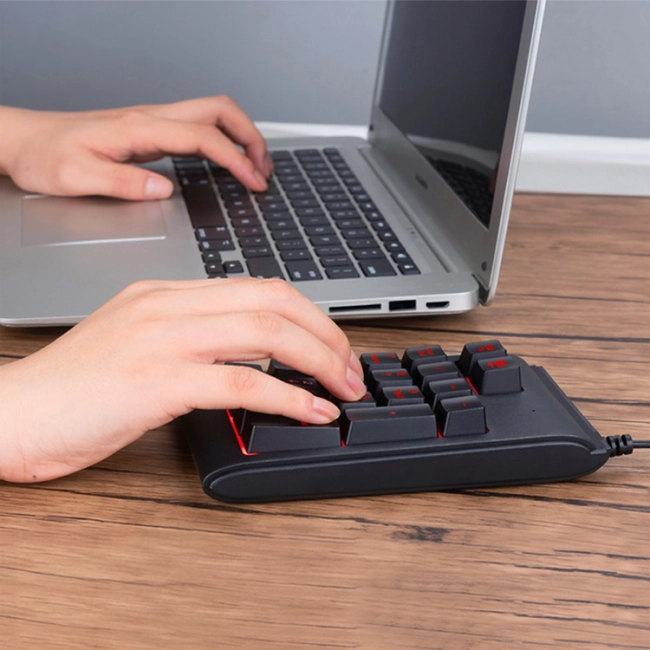 цифрова провідна додаткова клавіатура для ноутбука