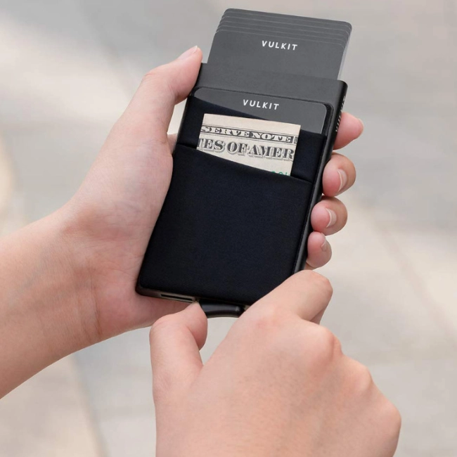 автоматичний висувний картхолдер