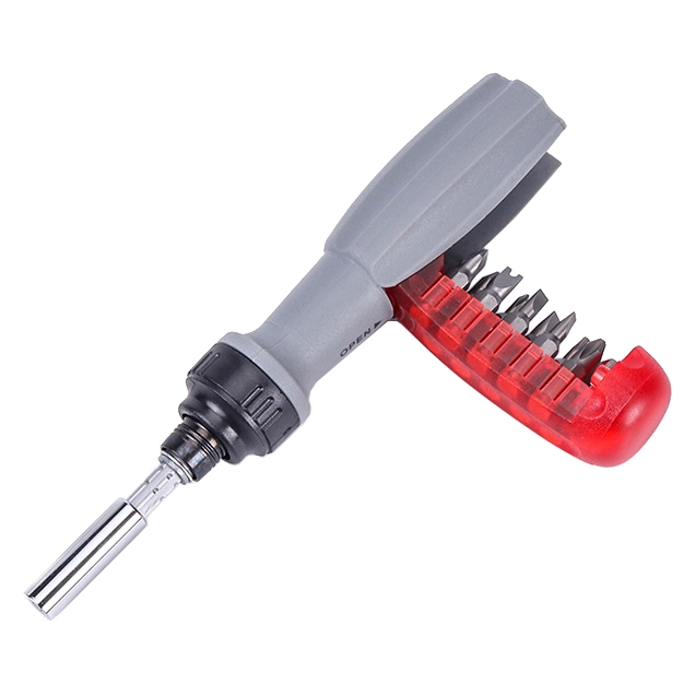 отвертка универсальная с набором бит