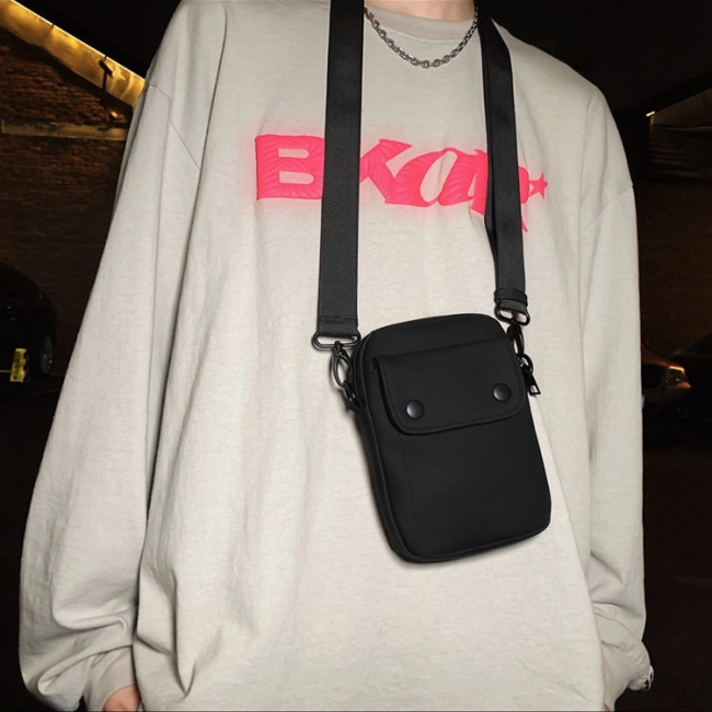 мини сумка-мессенджер на молнии