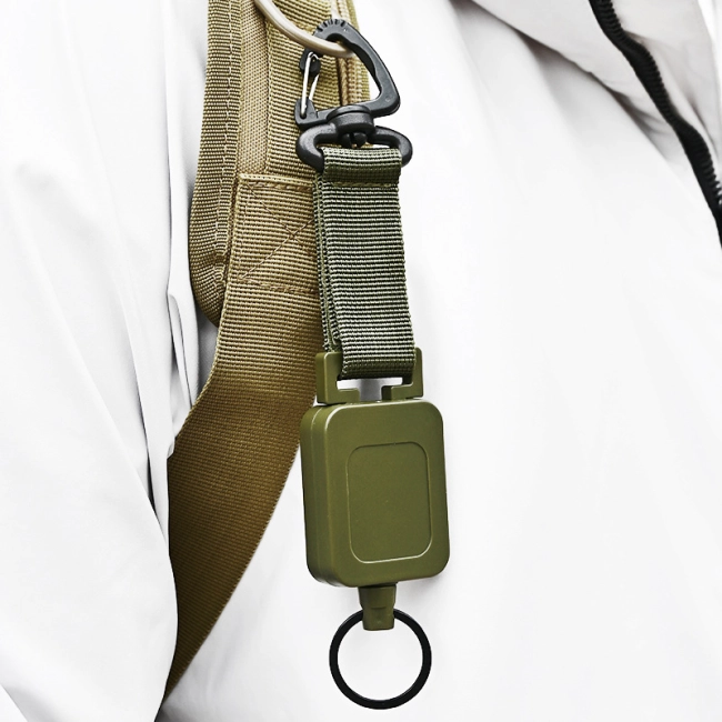 ретрактор тактический с карабином и встроенным тросом