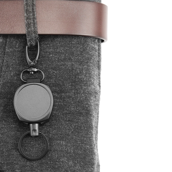 ретрактор для ключів з карабіном на тросі