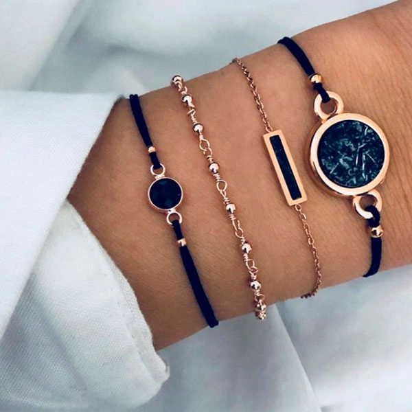 набір браслетів для жінок