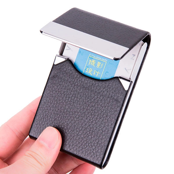 металевий чохол для кредитних карток