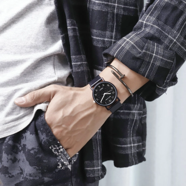 классические часы