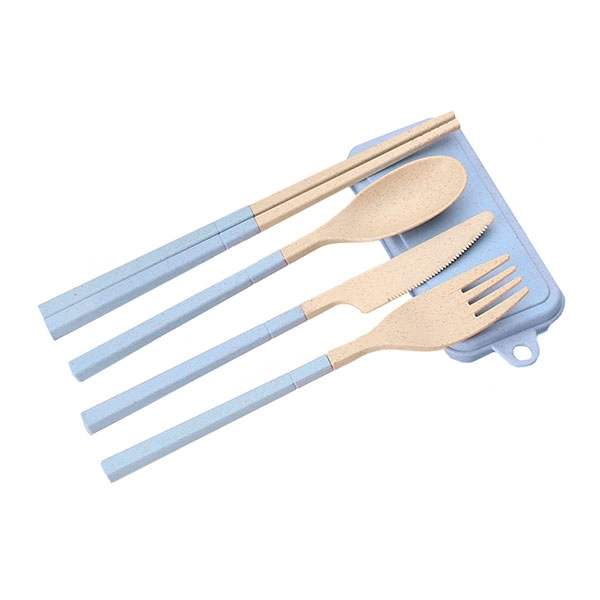 набор столовых приборов с кейсом