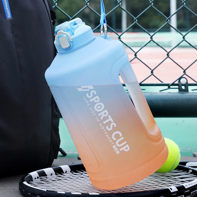спортивная бутылка под воду