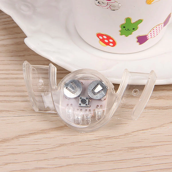 блискучі зубні протези