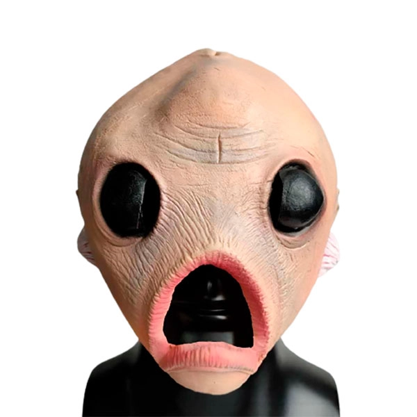 маска в виде пираньи