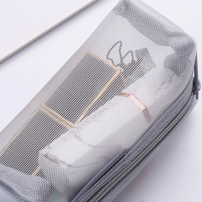 маленька сітчаста косметичка