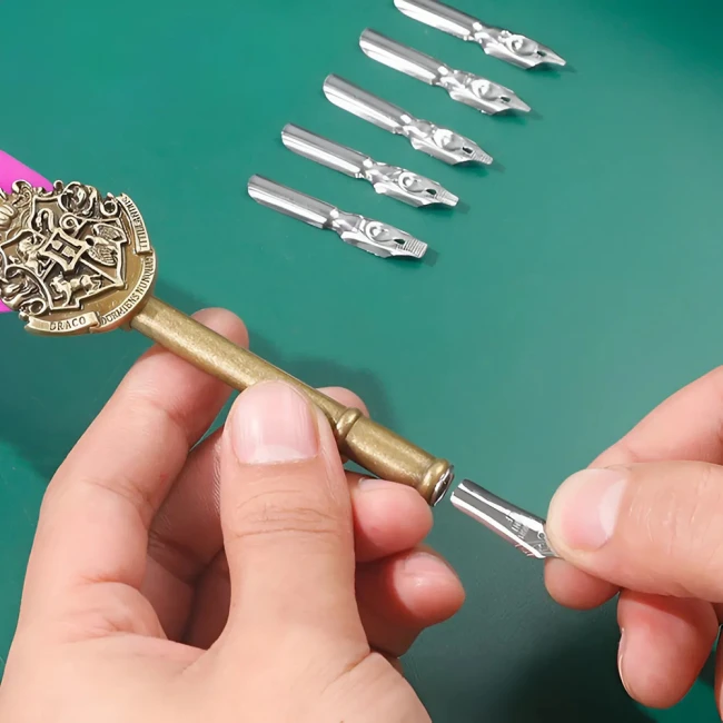 набор для письма с пером Гарри Поттер